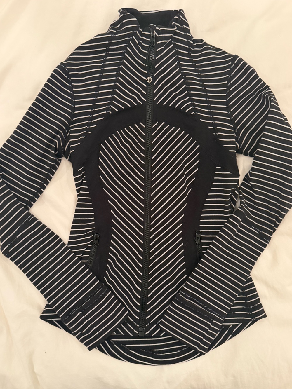 Lululemon Striped Black & White Zip-Up Athletic Jacket - Size 4